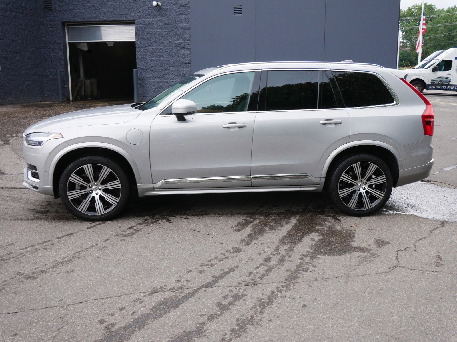 2023 Volvo XC90 Recharge T8 Plus photo 4