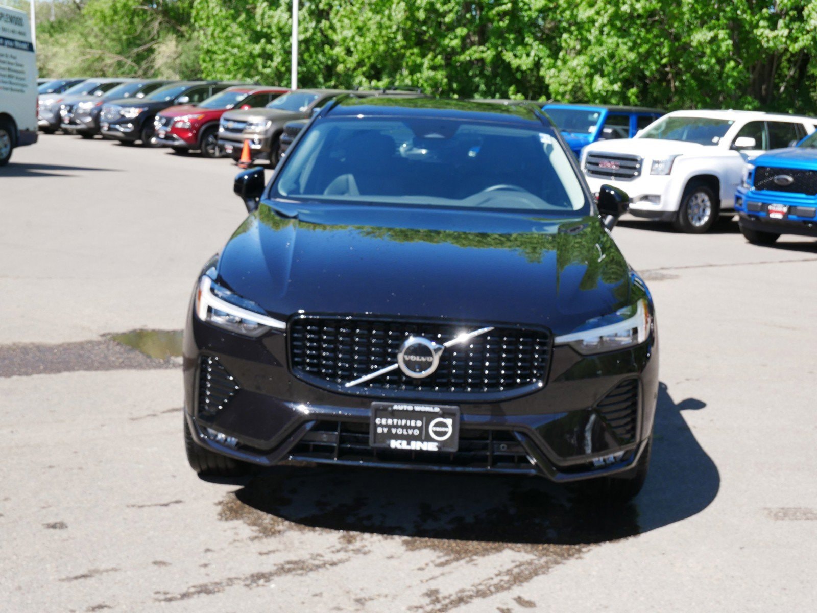 Used 2025 Volvo XC60 Plus with VIN YV4M12RC1S1170515 for sale in Maplewood, Minnesota