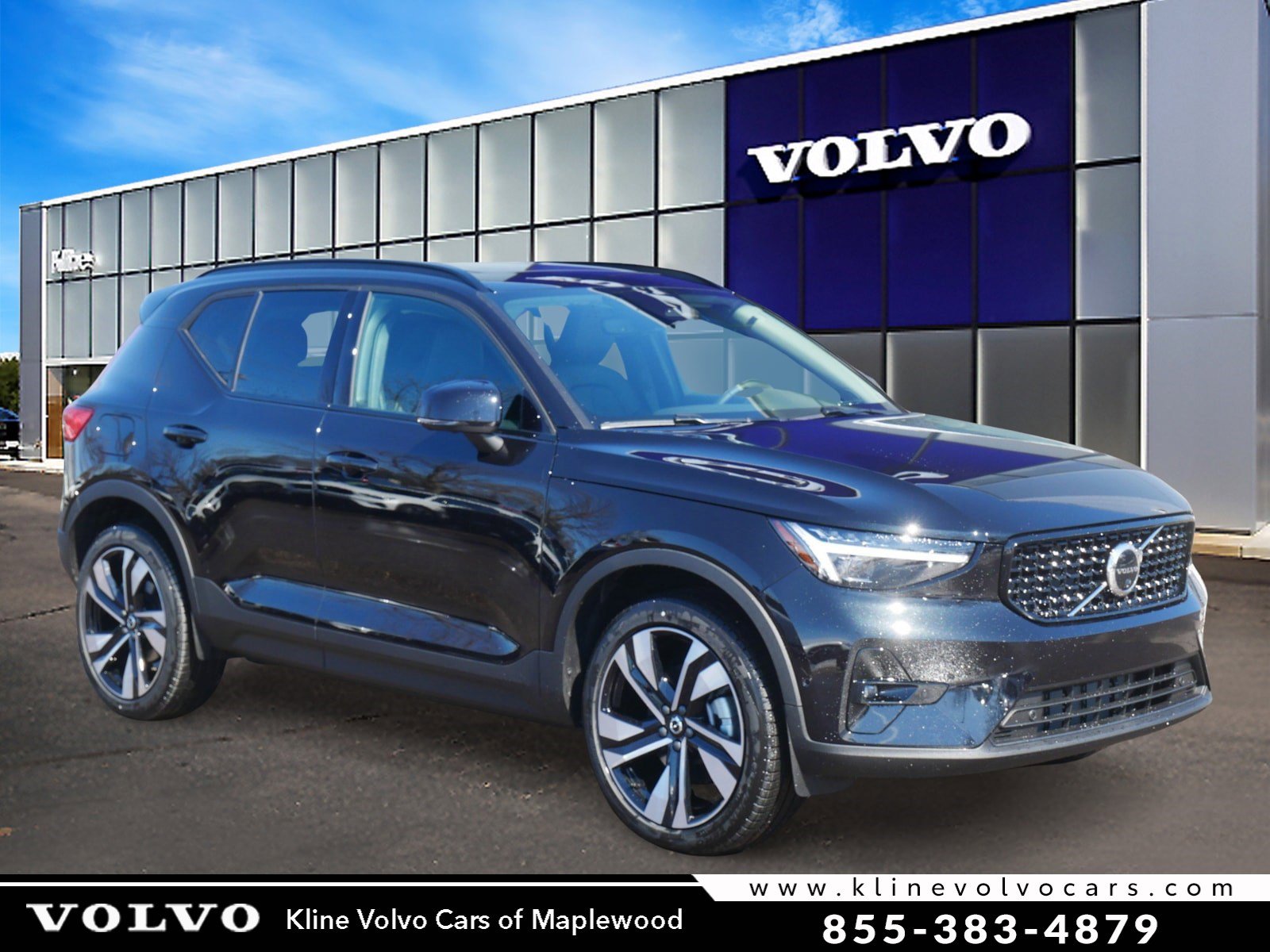 2026 Volvo XC40 B5 Plus Dark AWD's photo