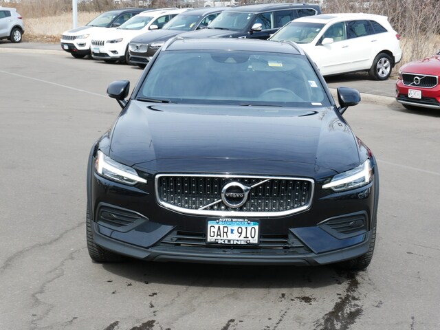 Certified 2020 Volvo V60 Cross Country  with VIN YV4102WKXL1046911 for sale in Maplewood, Minnesota