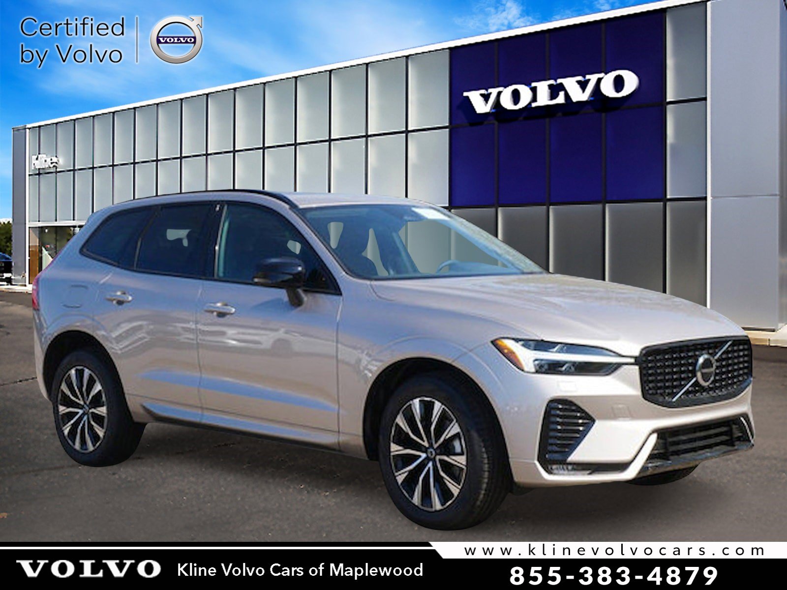 2025 Volvo XC60 Core's photo
