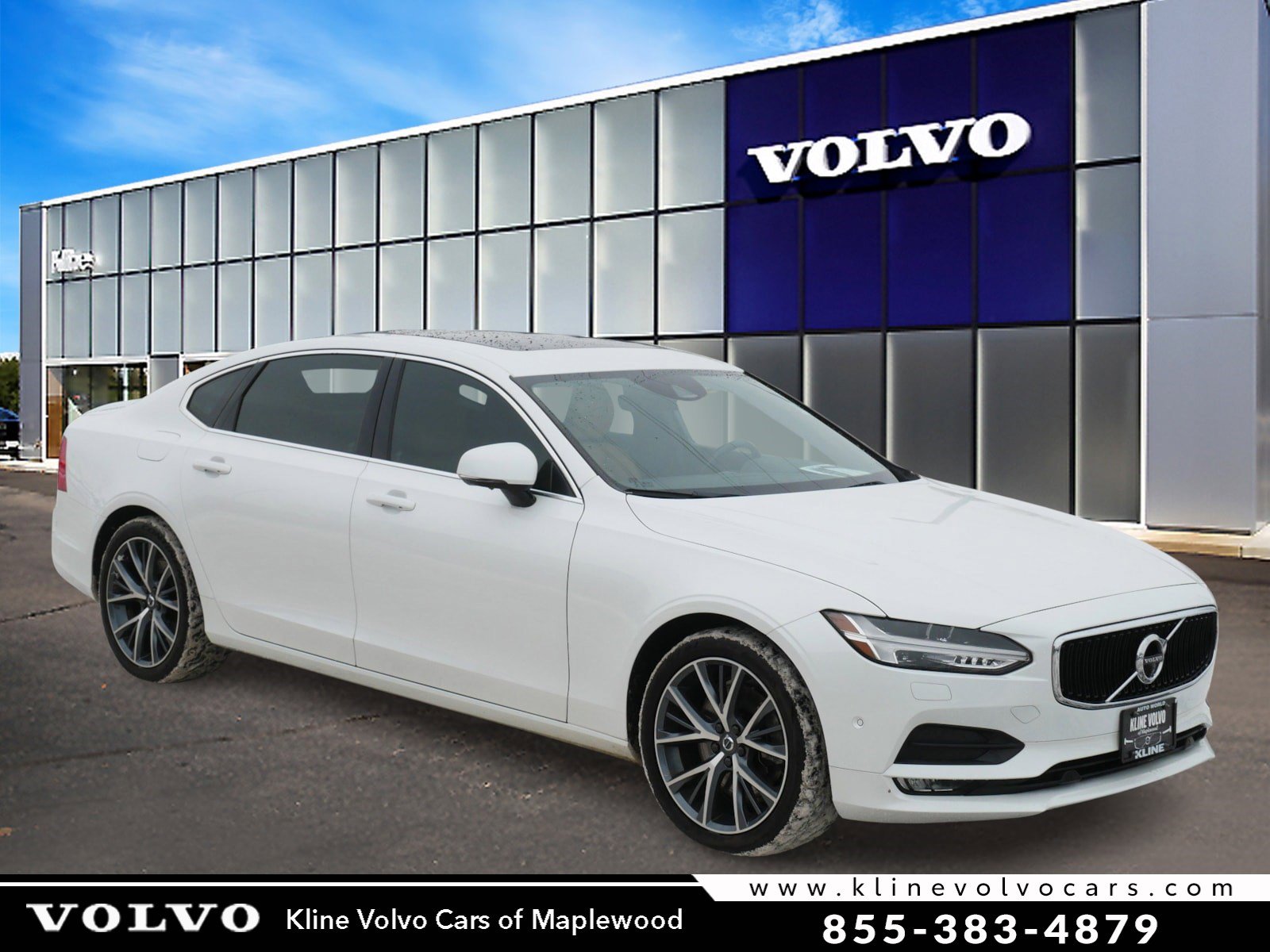 2018 Volvo S90 Momentum's photo