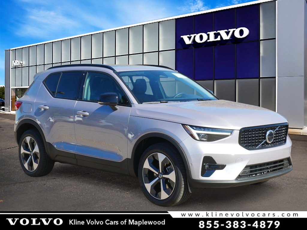 New 2026 Volvo XC40 B5 Plus SUV