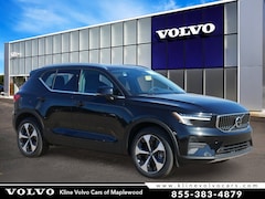 2025 Volvo XC40 B5 Core Bright Theme SUV in Maplewood, MN