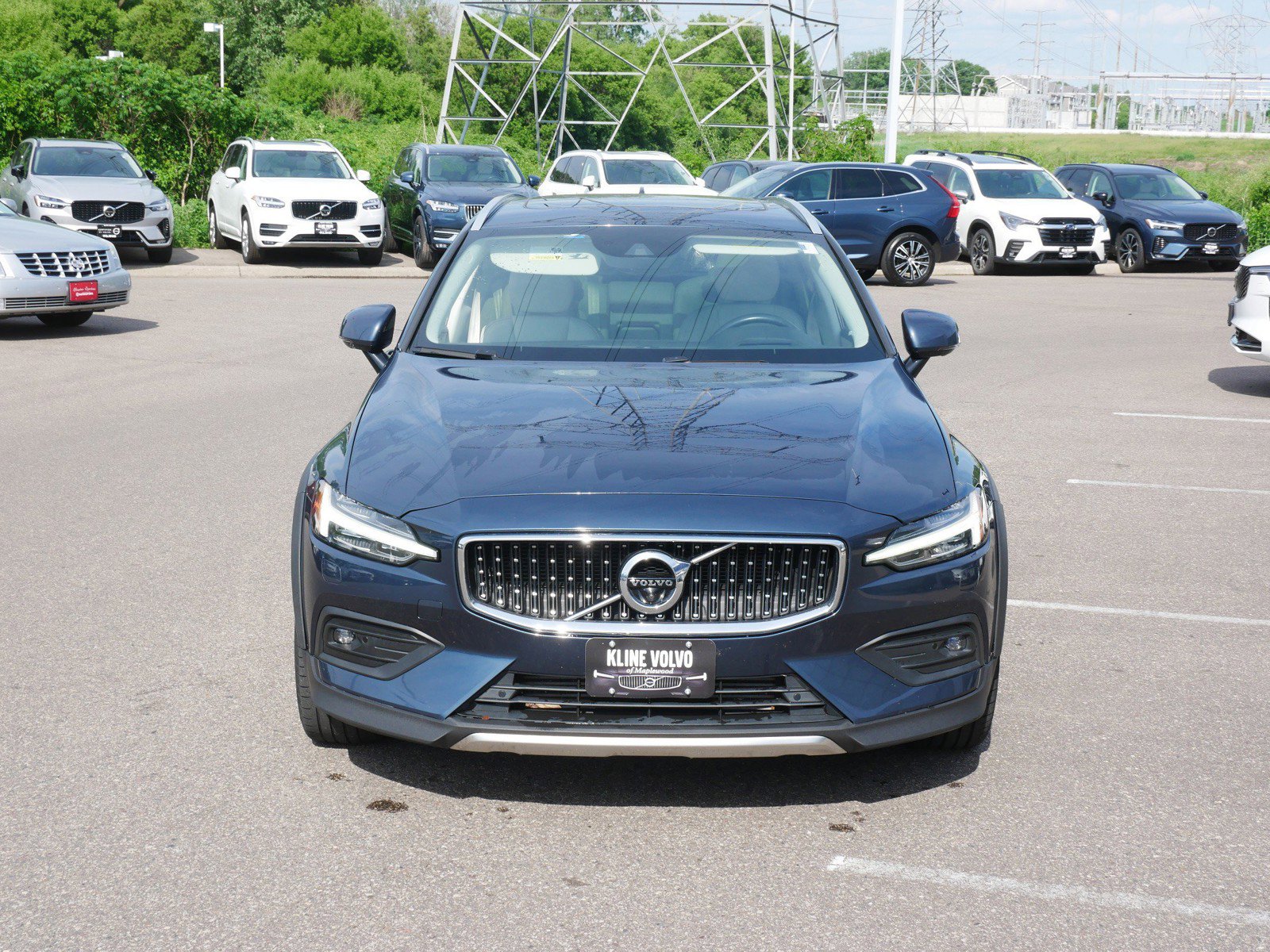 Used 2020 Volvo V60 Cross Country Base with VIN YV4102WK7L1039205 for sale in Maplewood, Minnesota