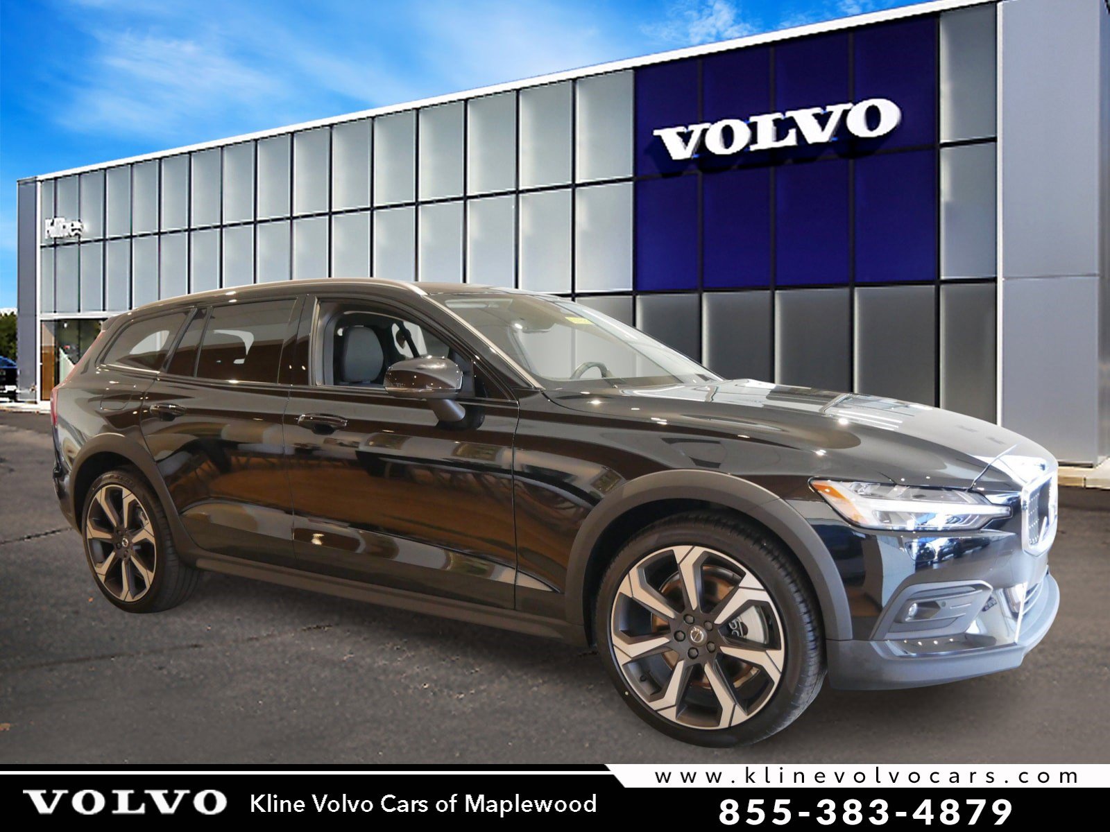 2026 Volvo V60 Cross Country B5 Plus AWD's photo