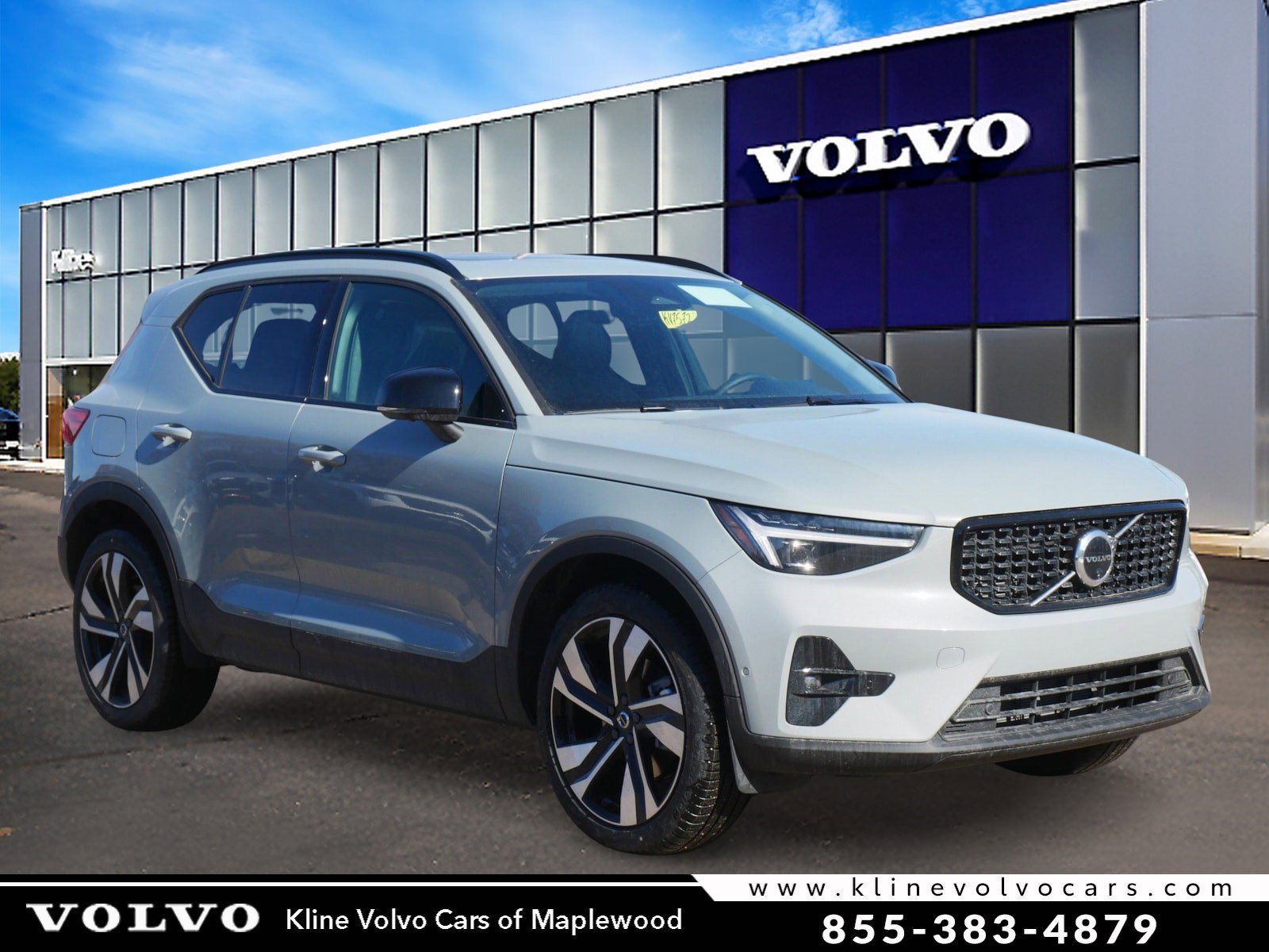 2026 Volvo XC40 SUV 
