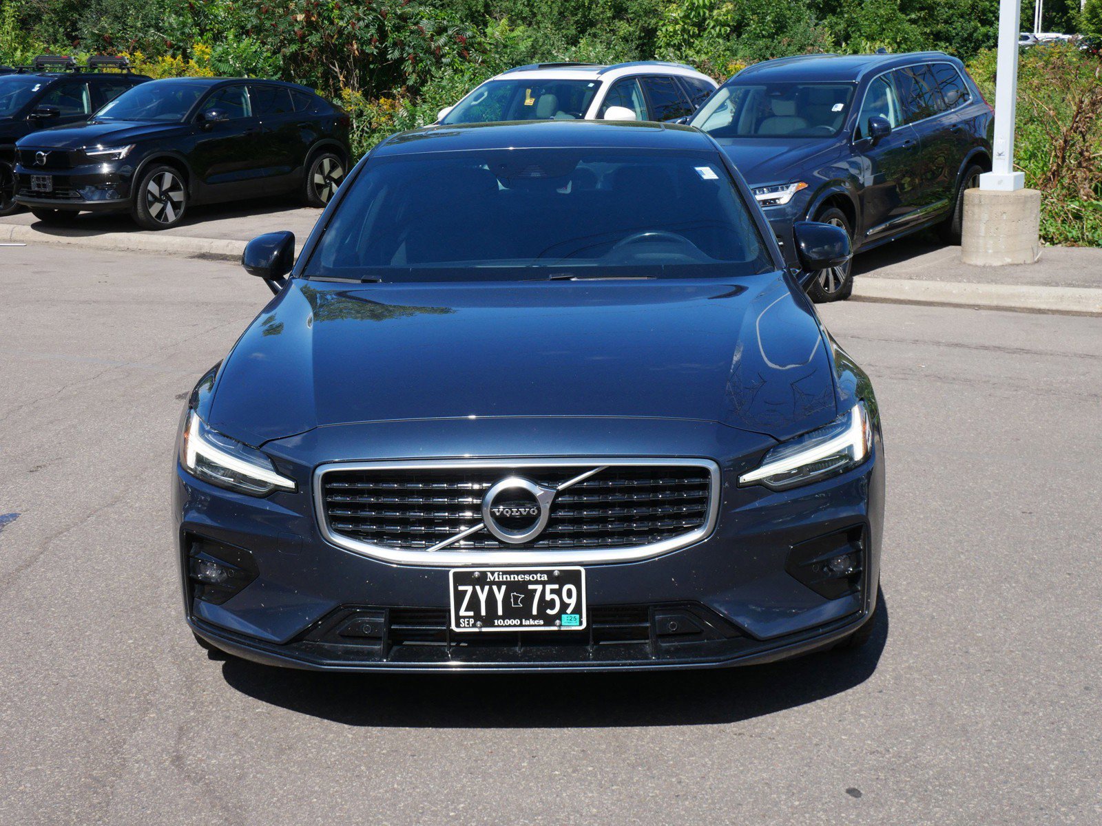 2019 Volvo S60 R-Design T5 photo 2