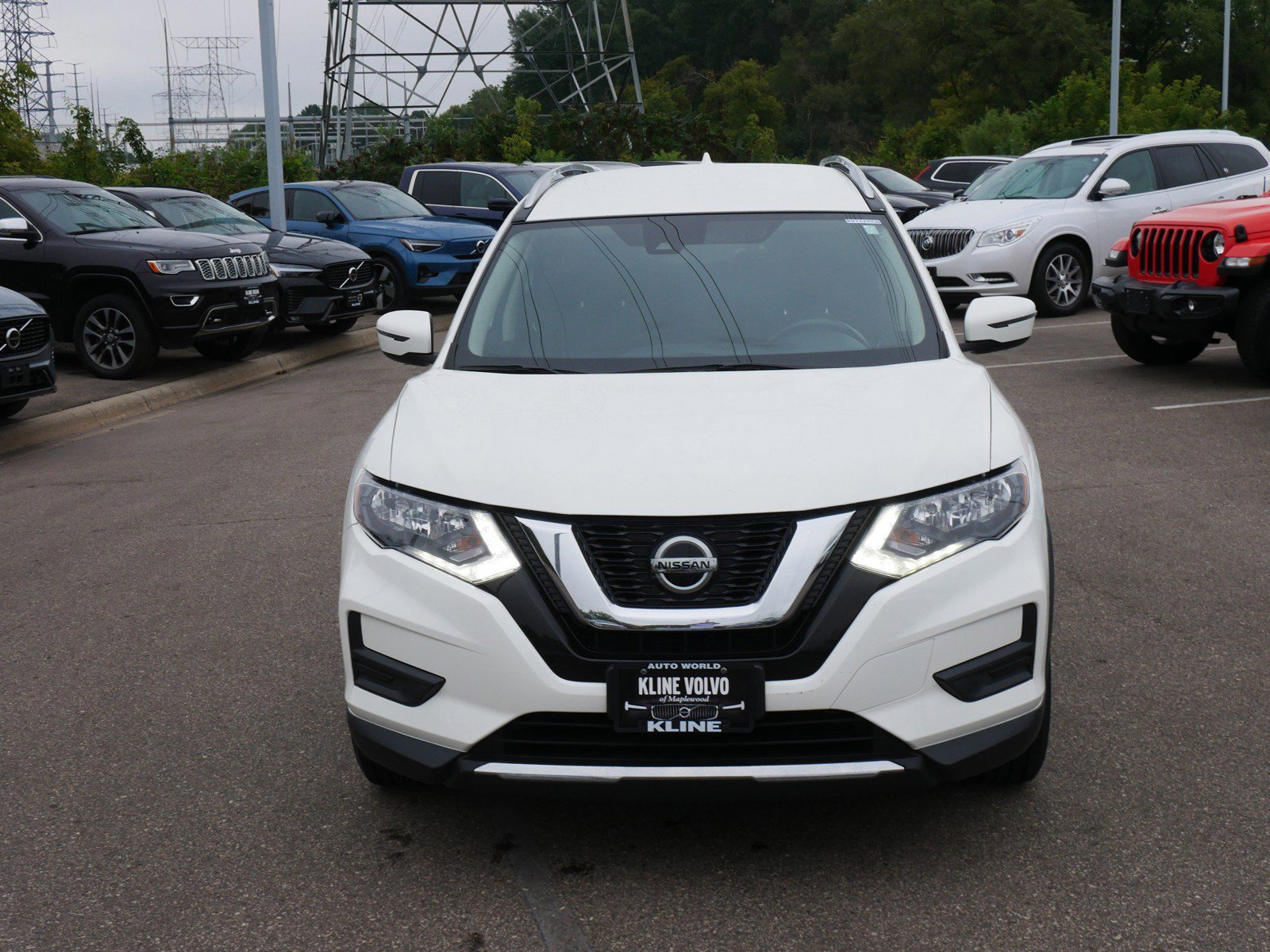 Used 2019 Nissan Rogue SV with VIN JN8AT2MT3KW260750 for sale in Maplewood, Minnesota