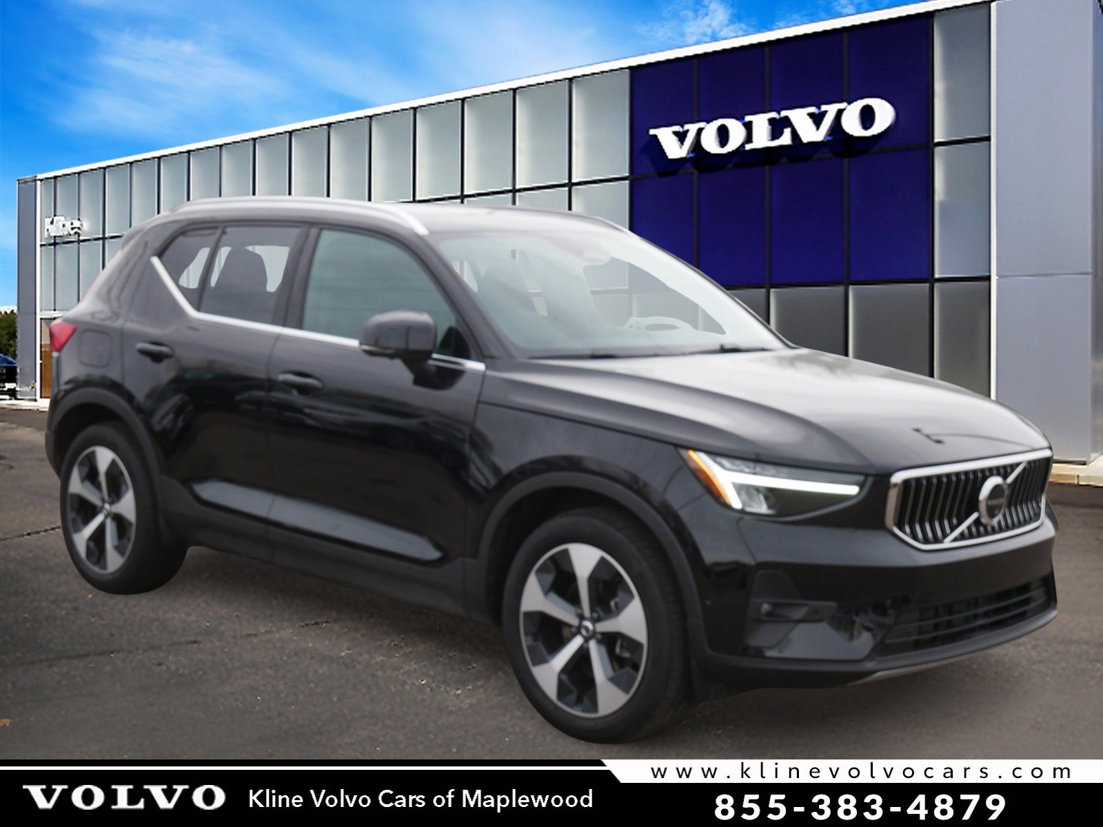 2025 Volvo XC40 B5 AWD Plus Bright Theme 