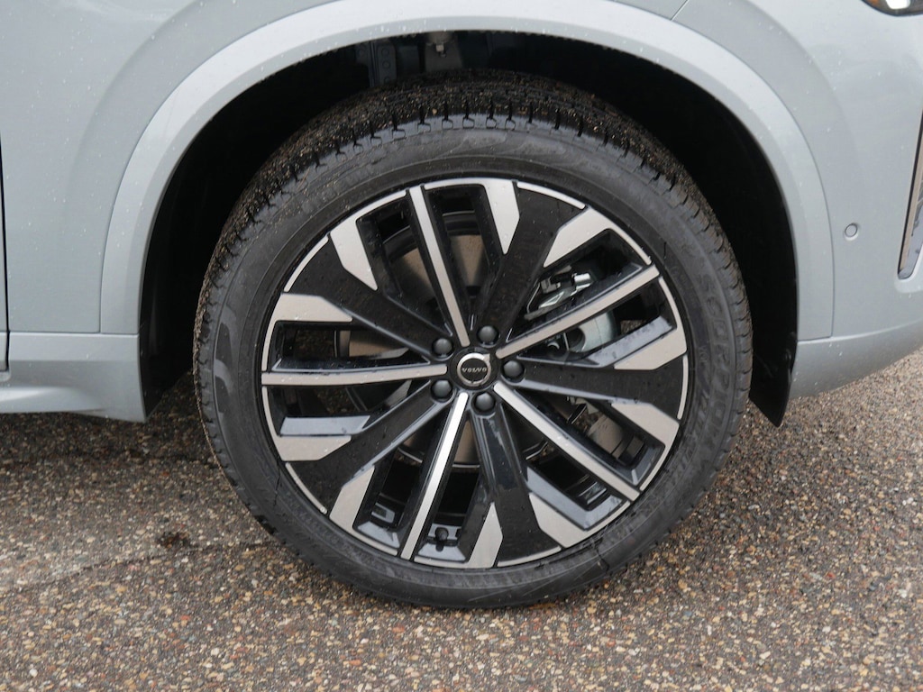 New 2026 Volvo XC90 B6 Plus 7-Seater SUV