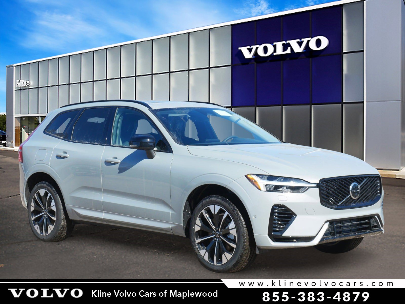 2026 Volvo XC60 T8 Plus Dark AWD's photo
