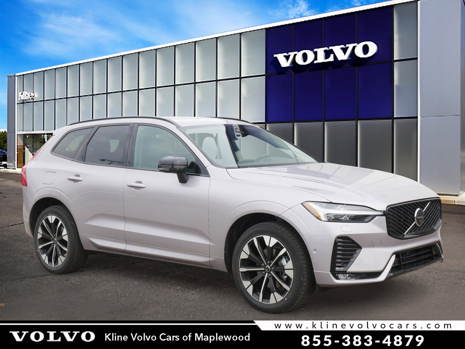 2026 Volvo XC60 B5 Plus Dark AWD's photo
