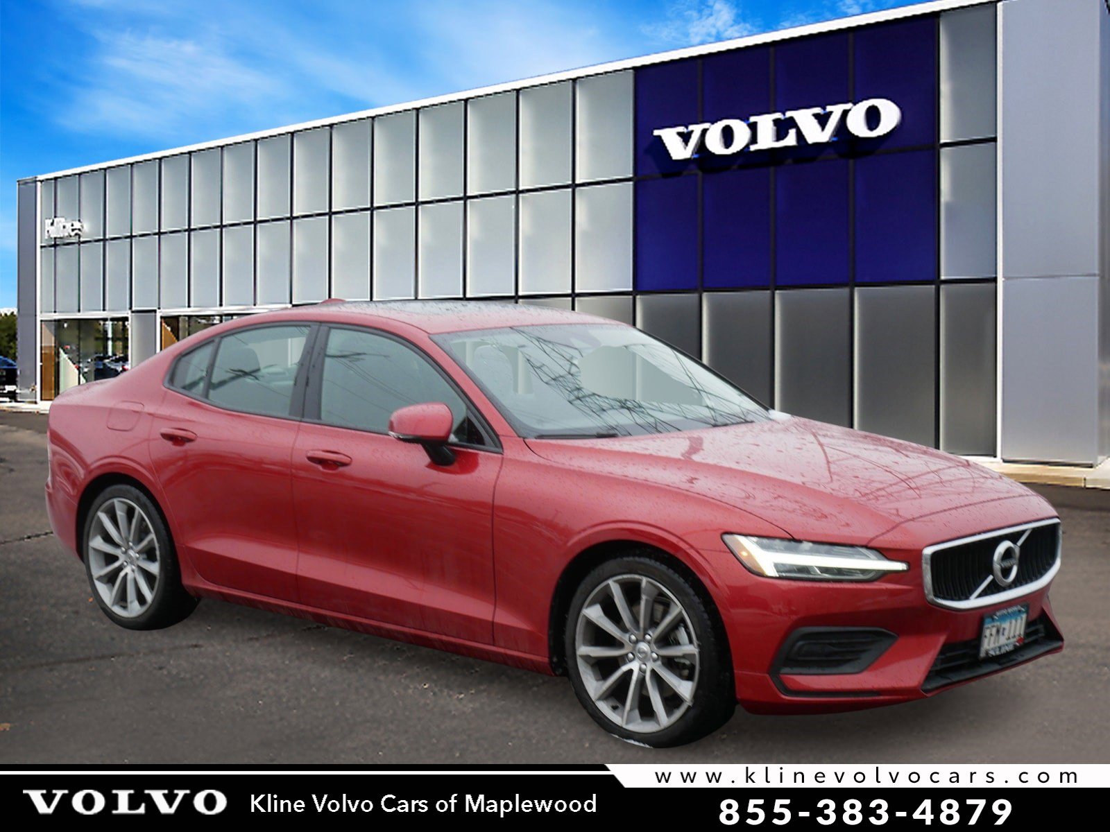 2019 Volvo S60 Momentum's photo