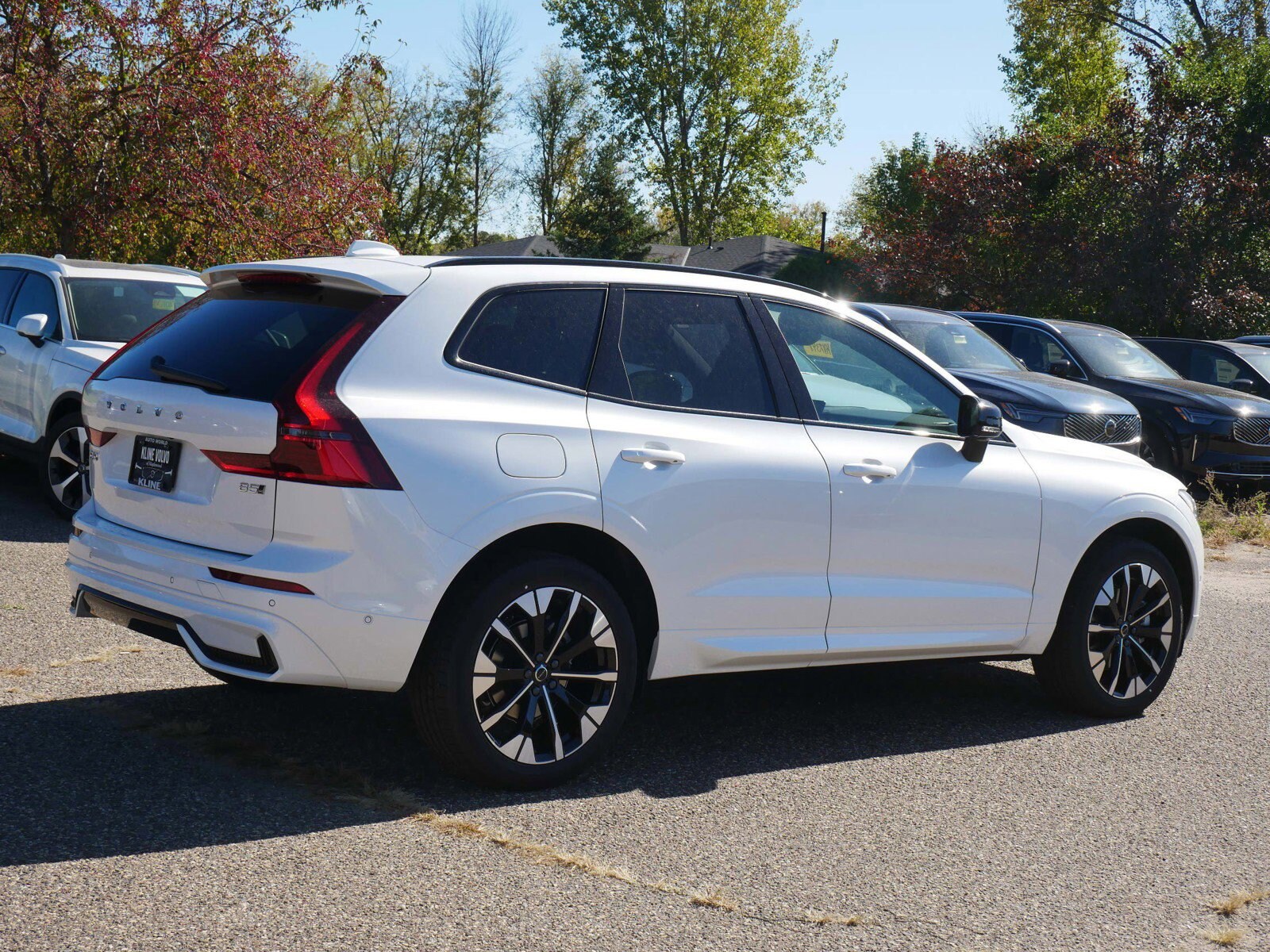 2026 Volvo XC60 B5 Plus photo 2