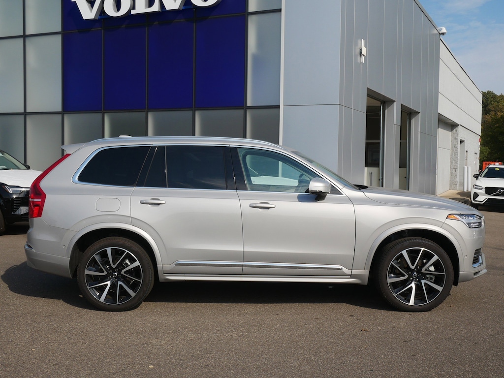 New 2025 Volvo XC90 plug-in hybrid T8 Ultra 6-Seater SUV
