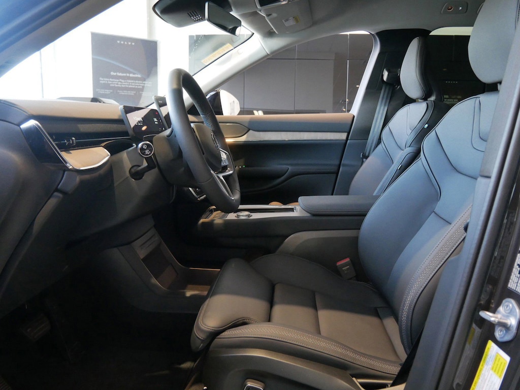 New 2025 Volvo EX90 Twin Motor Plus 7-Seater SUV