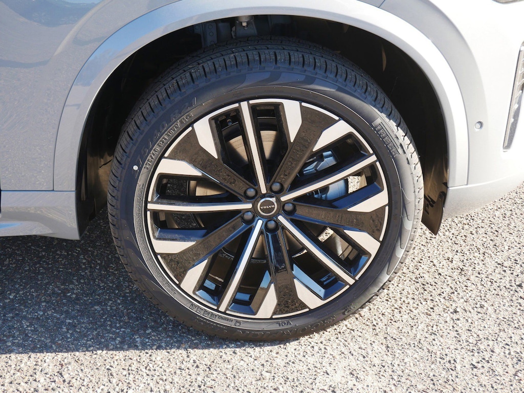 New 2026 Volvo XC90 B6 Plus 7-Seater SUV