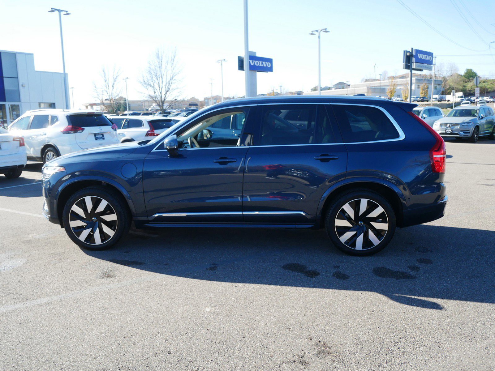 2023 Volvo XC90 Recharge T8 Ultimate photo 4