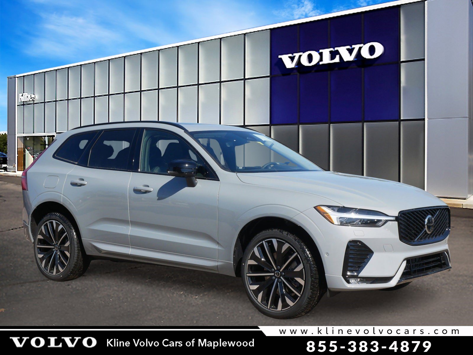 2026 Volvo XC60 B5 Ultra Dark AWD's photo