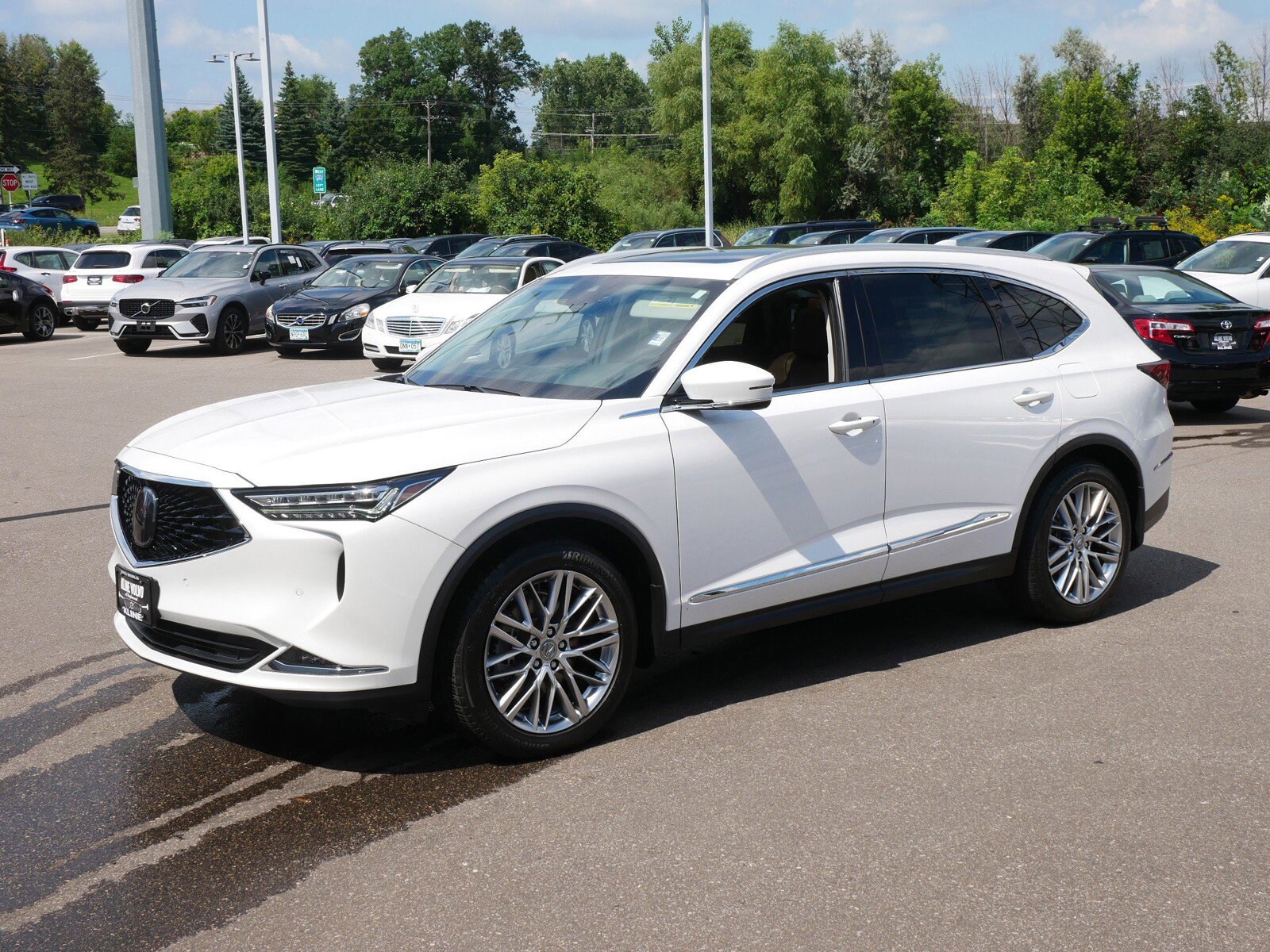 2023 Acura MDX SH-AWD Advance photo 2