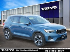 2025 Volvo XC40 Plus Bright Theme B5 AWD Plus Bright Theme in Maplewood, MN