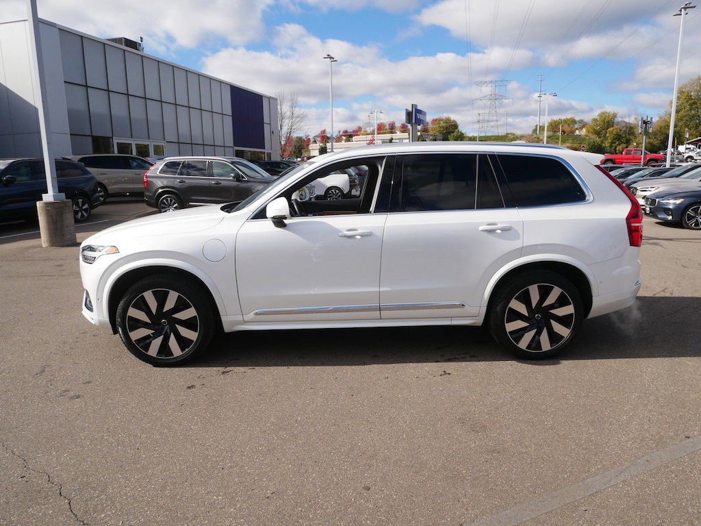 Certified 2023 Volvo XC90 Recharge Plug-In Hybrid Ultimate Bright Theme T8 eAWD PHEV Ultimate Bright Theme 7P
