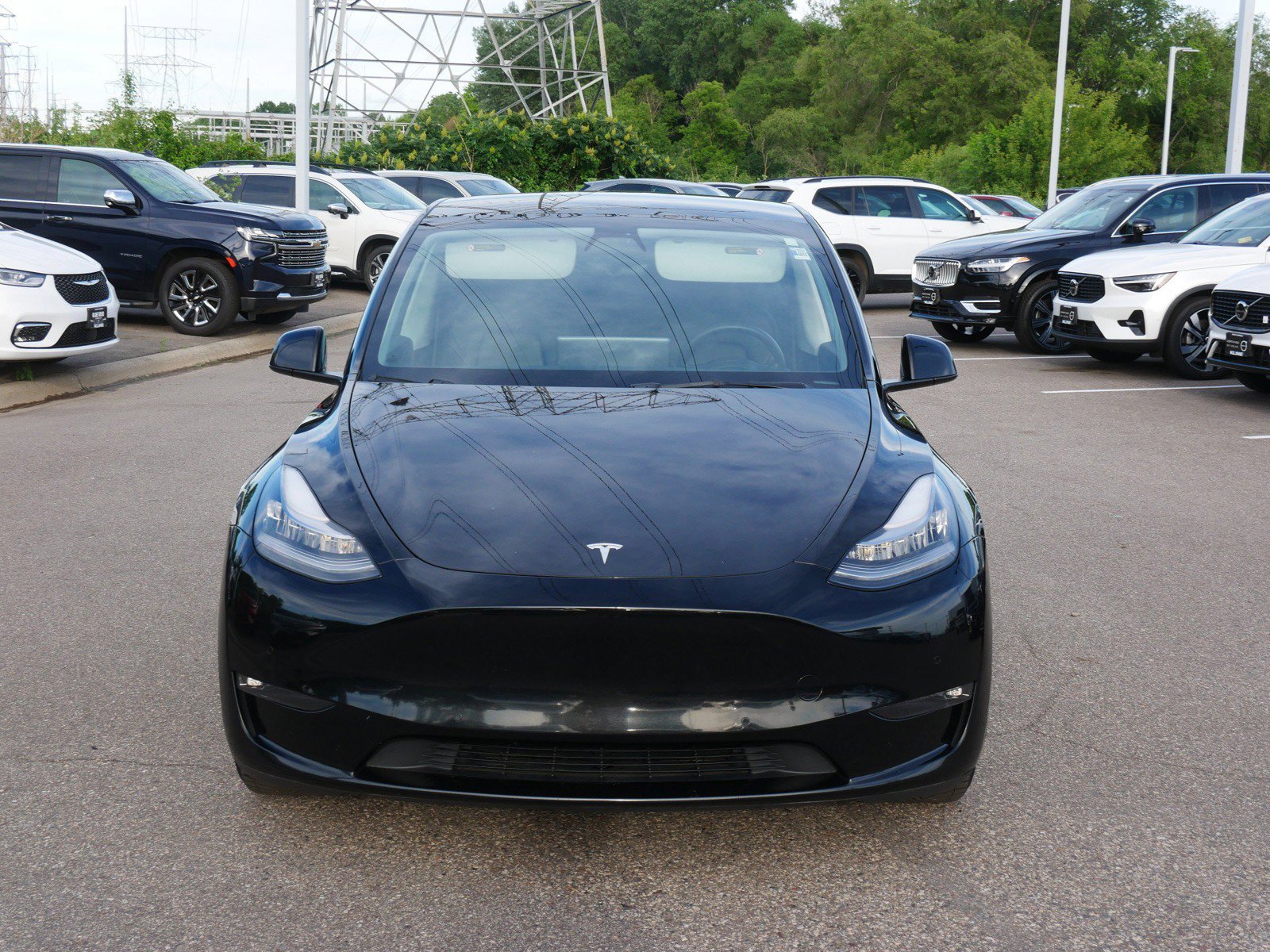 Used 2021 Tesla Model Y Long Range with VIN 5YJYGDEE2MF204090 for sale in Maplewood, Minnesota