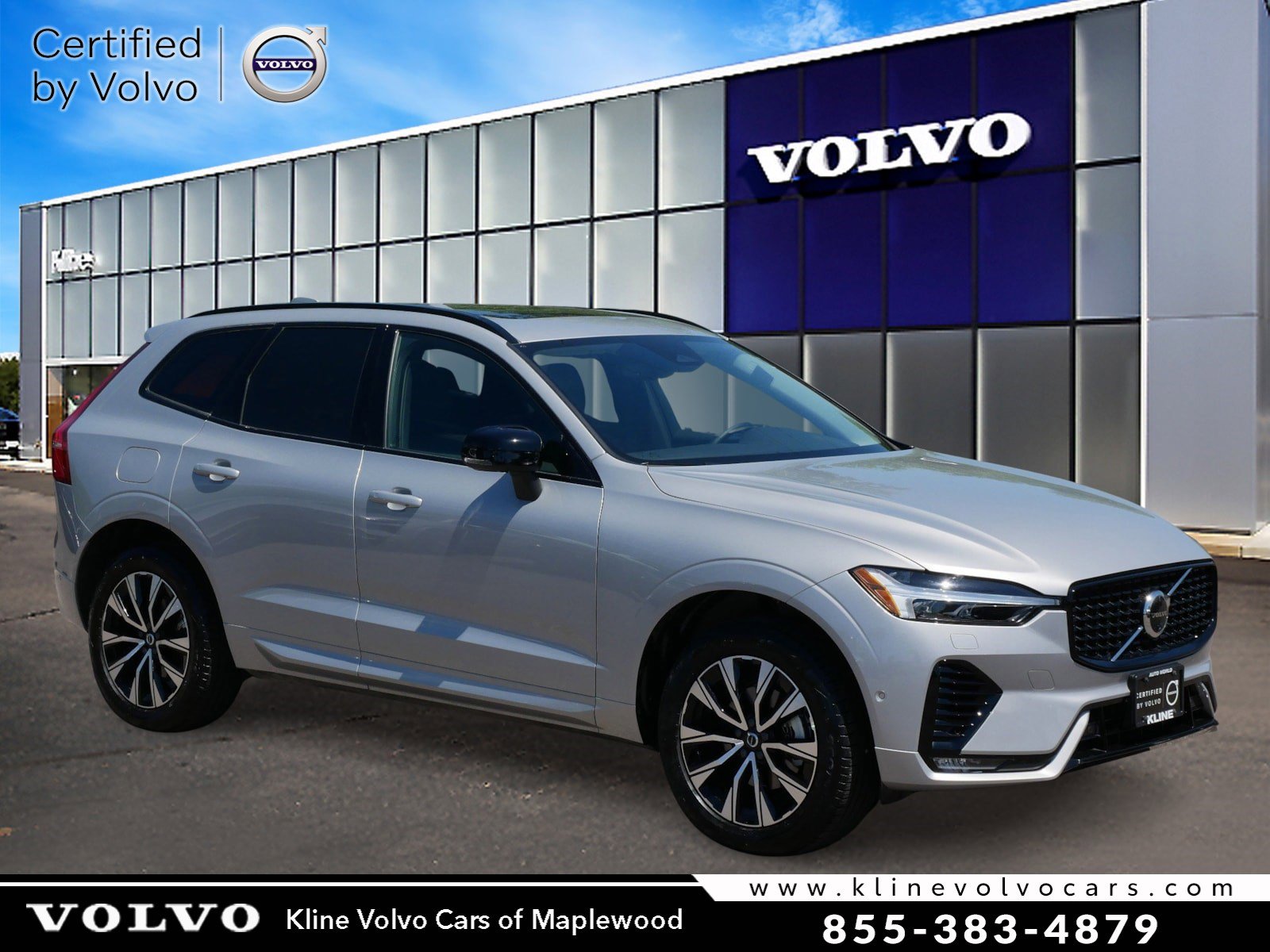 2025 Volvo XC60 B5 Plus Dark AWD's photo