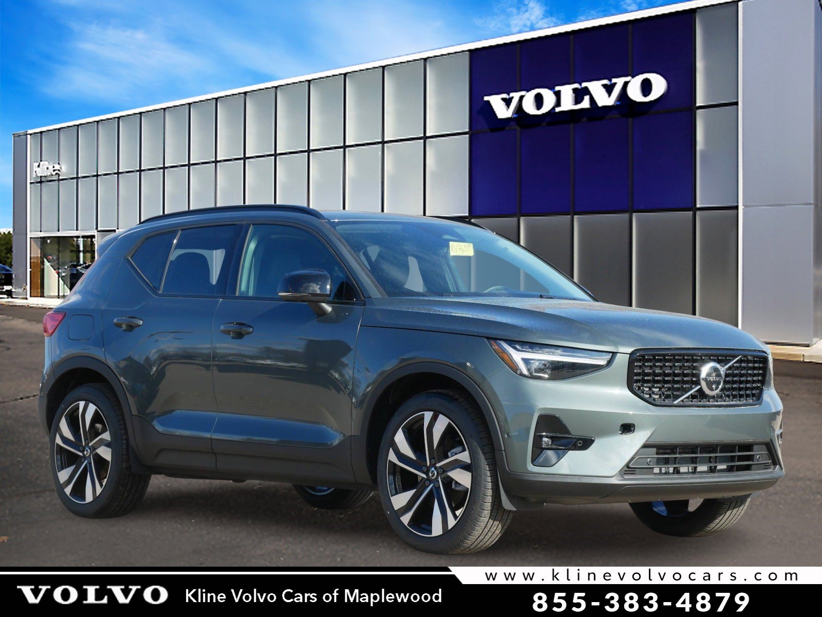 2026 Volvo XC40 B5 Ultra Dark AWD's photo