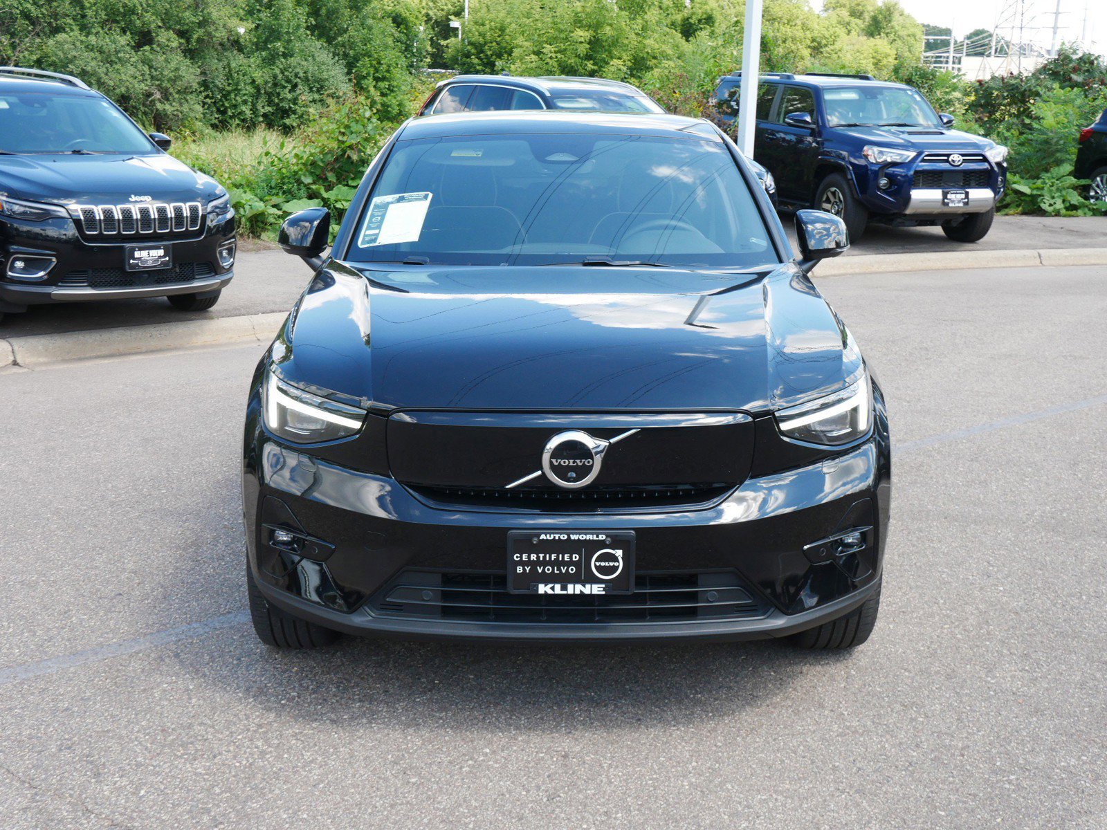 Certified 2022 Volvo C40 Ultimate with VIN YV4ED3GB9N2007220 for sale in Maplewood, Minnesota