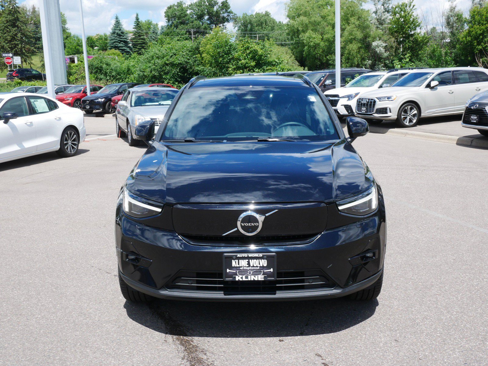 Used 2023 Volvo XC40 Ultimate with VIN YV4ED3UMXP2113457 for sale in Maplewood, Minnesota