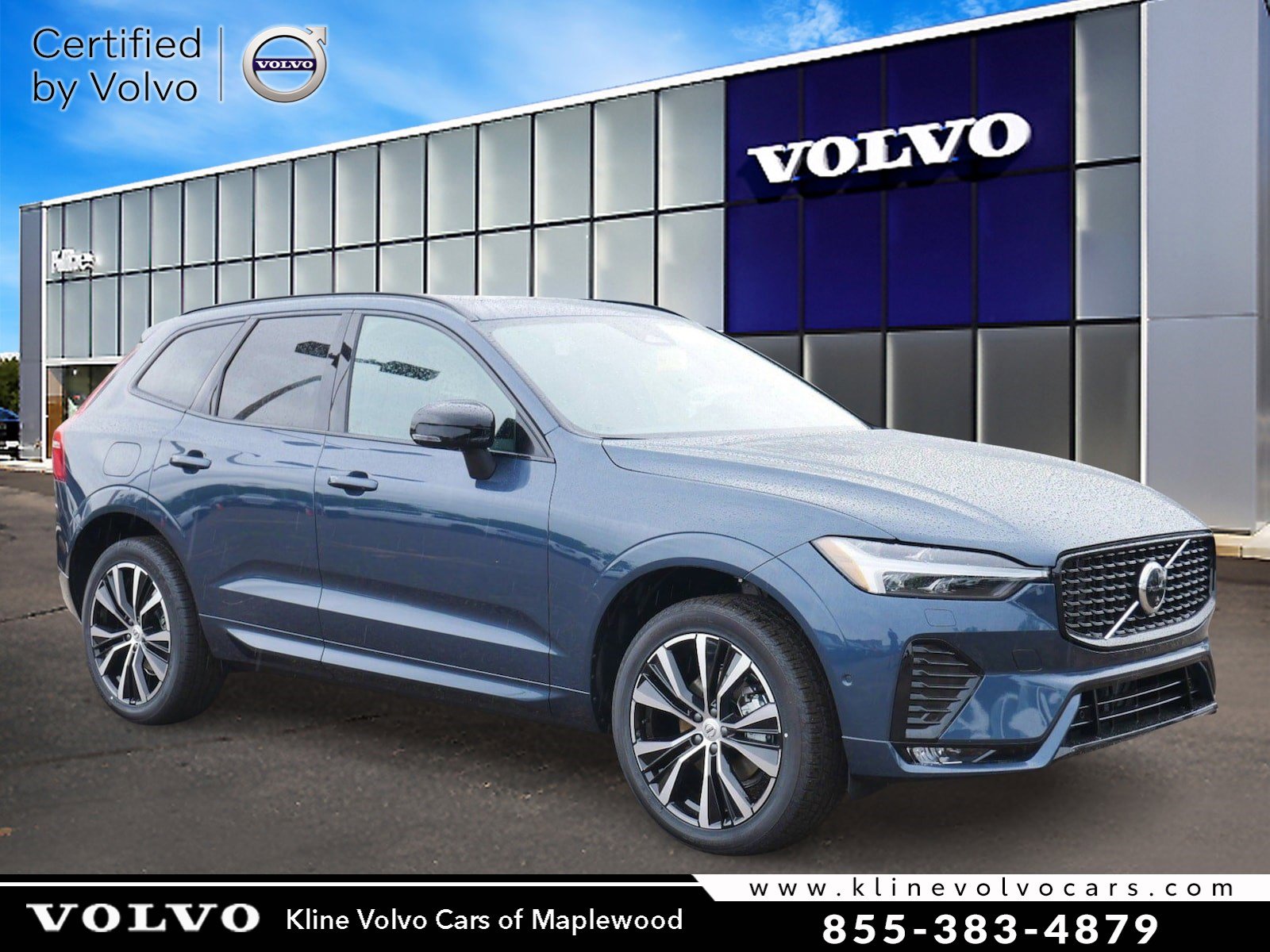 2025 Volvo XC60 Plus's photo