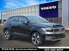 2025 Volvo XC40 B5 Core Bright Theme SUV in Maplewood, MN
