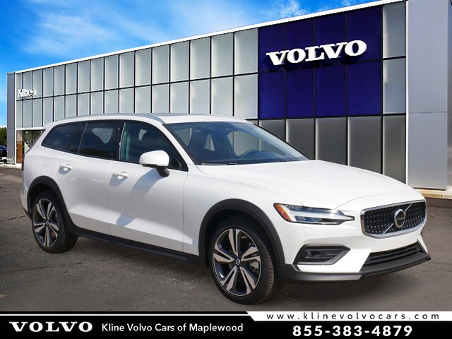 2026 Volvo V60 Cross Country B5 Plus AWD Wagon