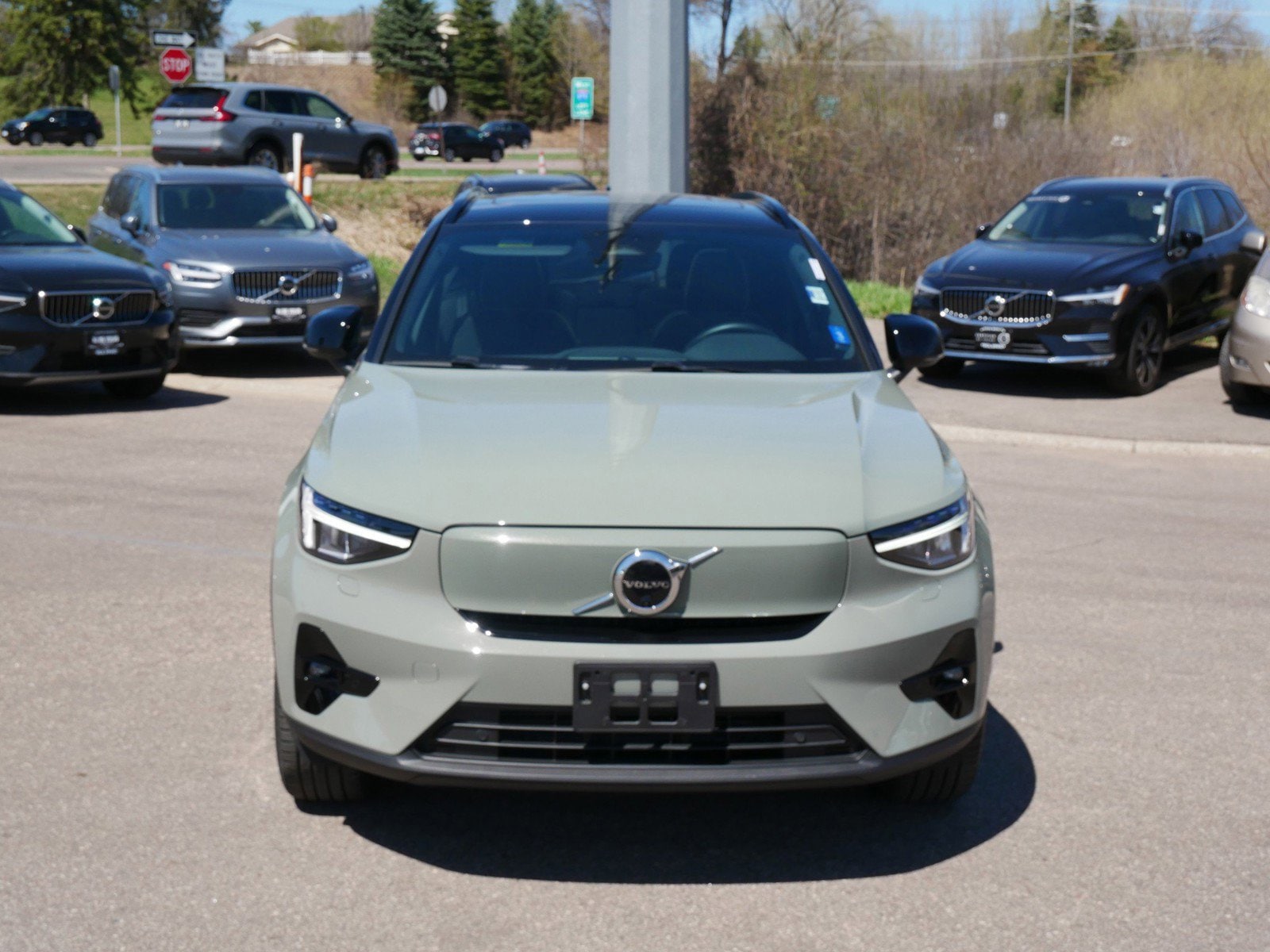 Used 2023 Volvo XC40 Plus with VIN YV4ED3UW3P2067908 for sale in Maplewood, MN