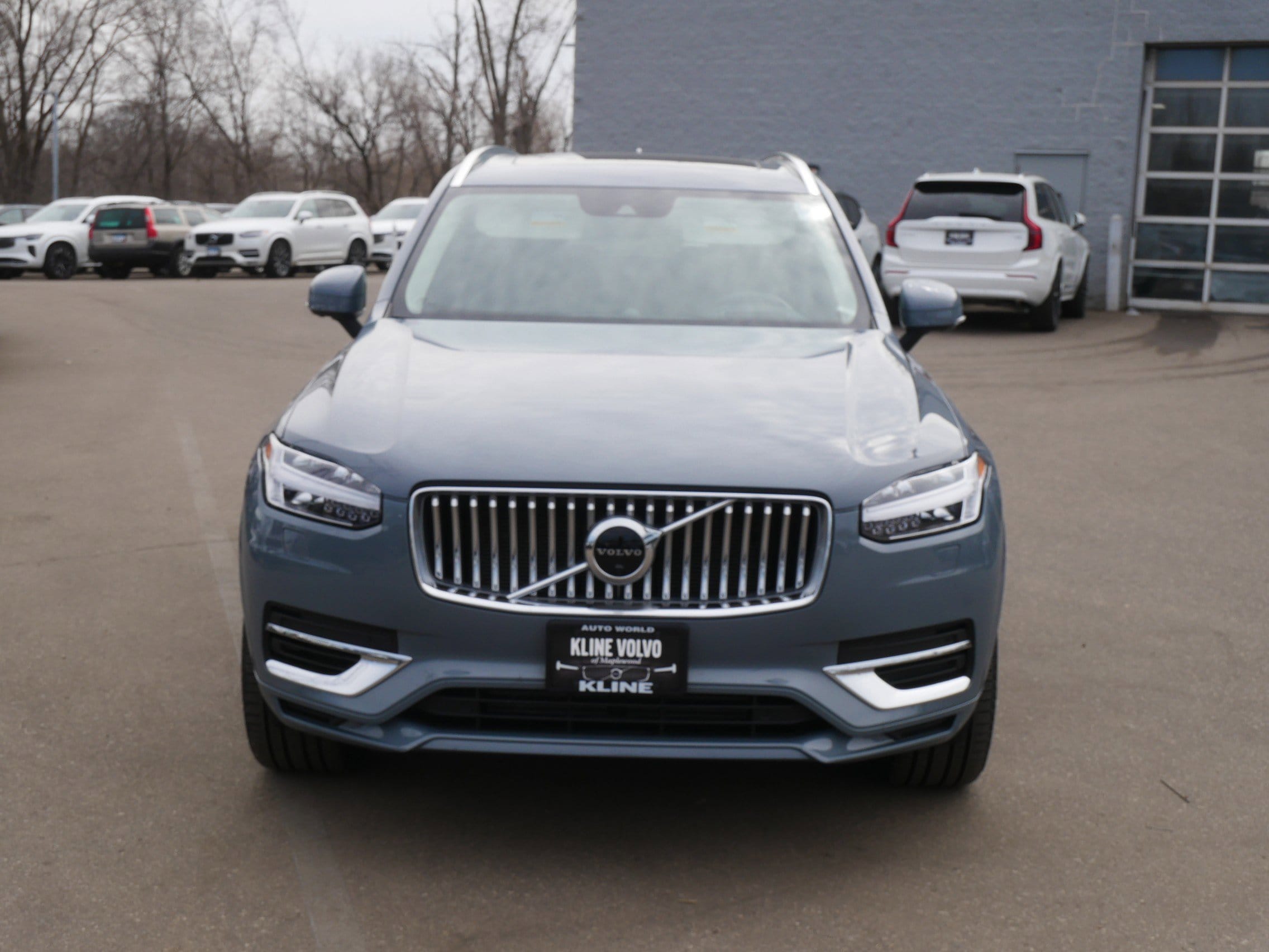 Used 2022 Volvo XC90 Inscription with VIN YV4BR0CL2N1814881 for sale in Maplewood, Minnesota