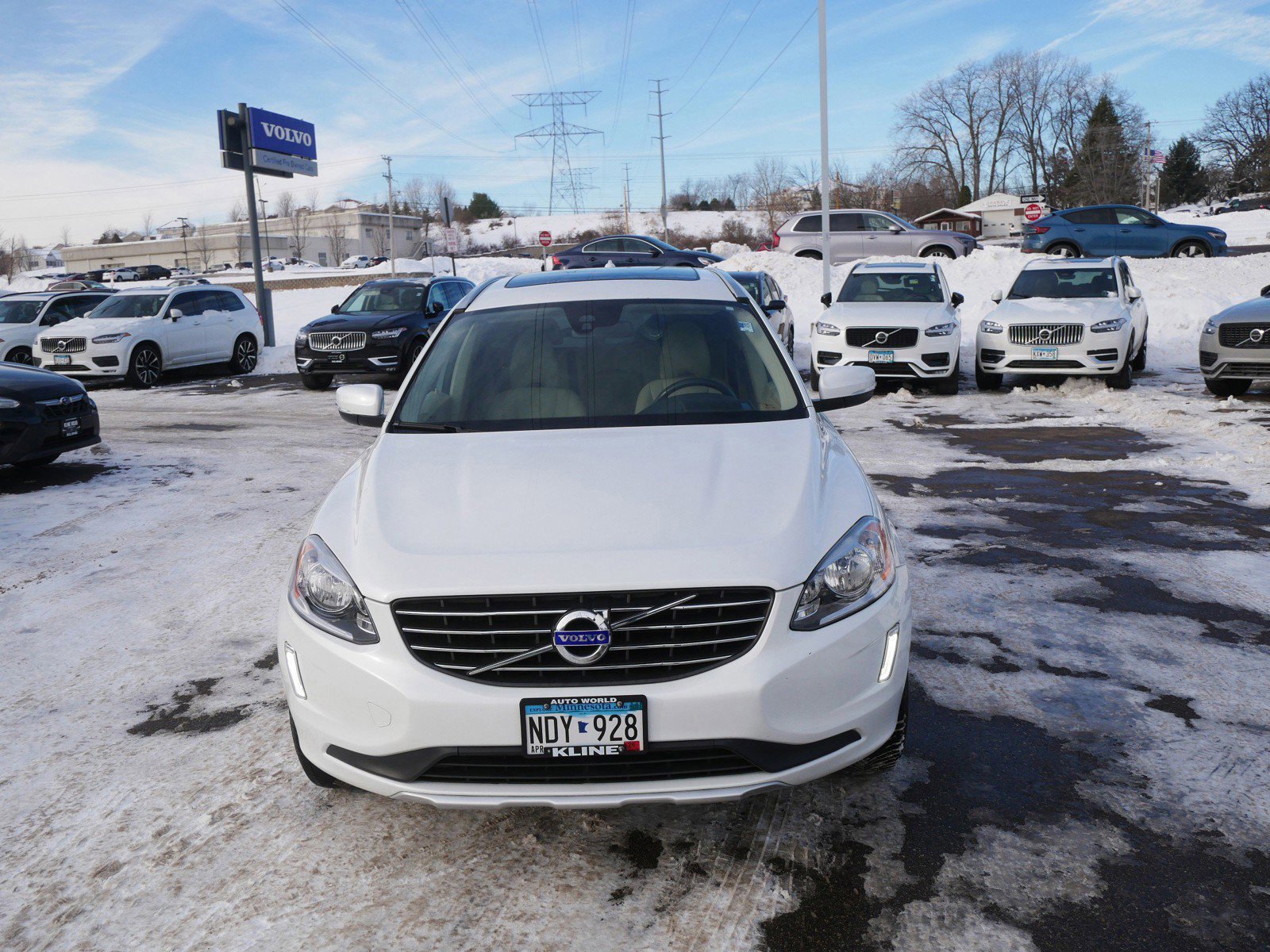 Used 2015 Volvo XC60 T6 Premier Plus with VIN YV4902RCXF2598950 for sale in Maplewood, Minnesota