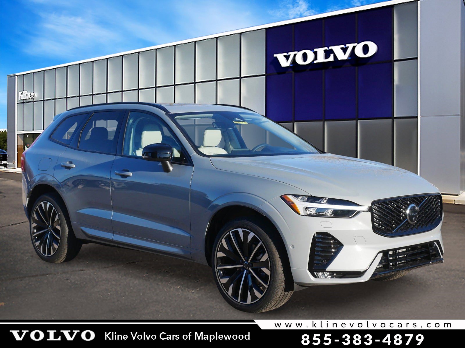2026 Volvo XC60 B5 Ultra Dark AWD's photo
