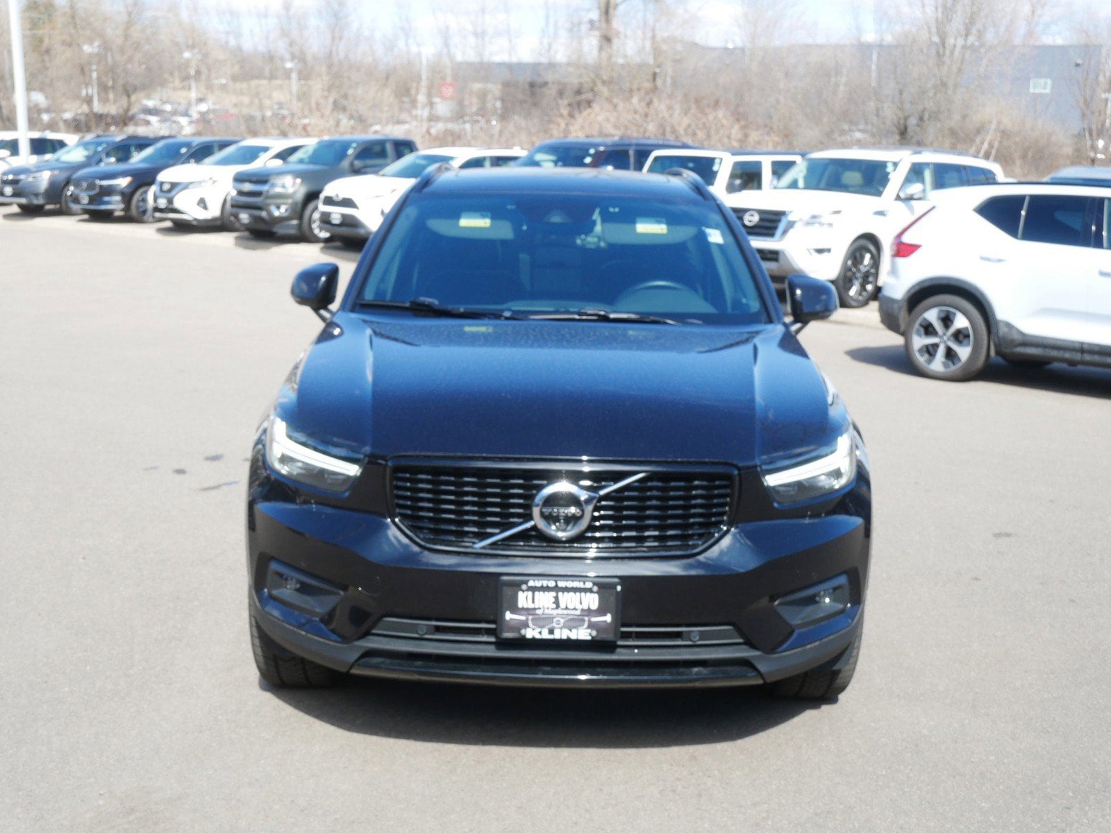 Used 2022 Volvo XC40 R-Design with VIN YV4162UM6N2643084 for sale in Maplewood, Minnesota
