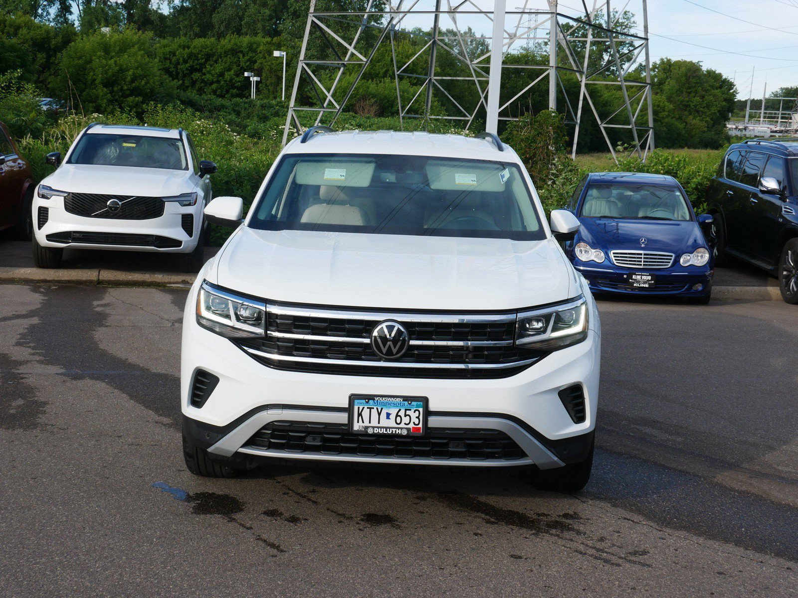 Used 2023 Volkswagen Atlas SE w/Tech with VIN 1V2HR2CA3PC545805 for sale in Maplewood, Minnesota