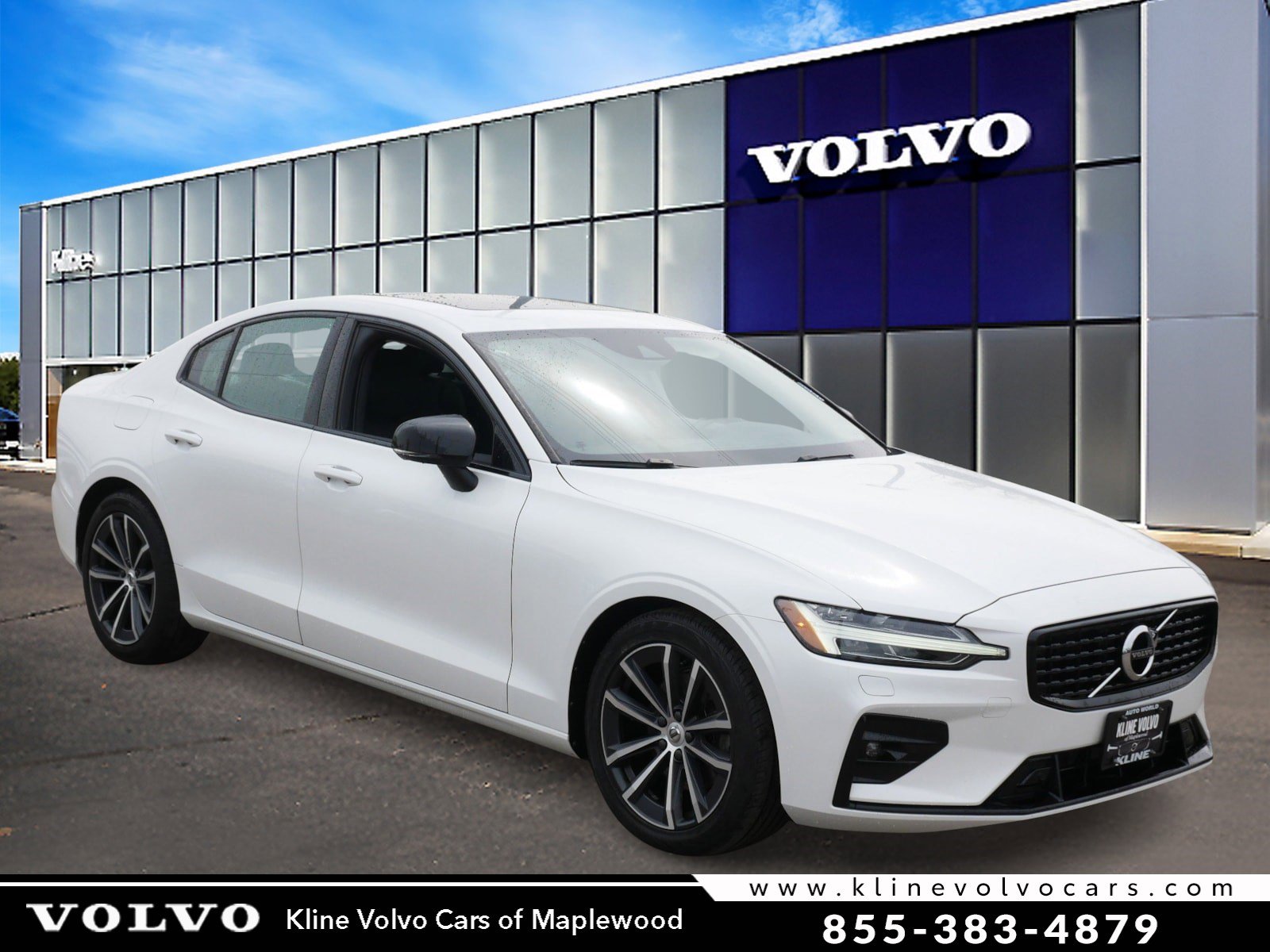2022 Volvo S60 Momentum