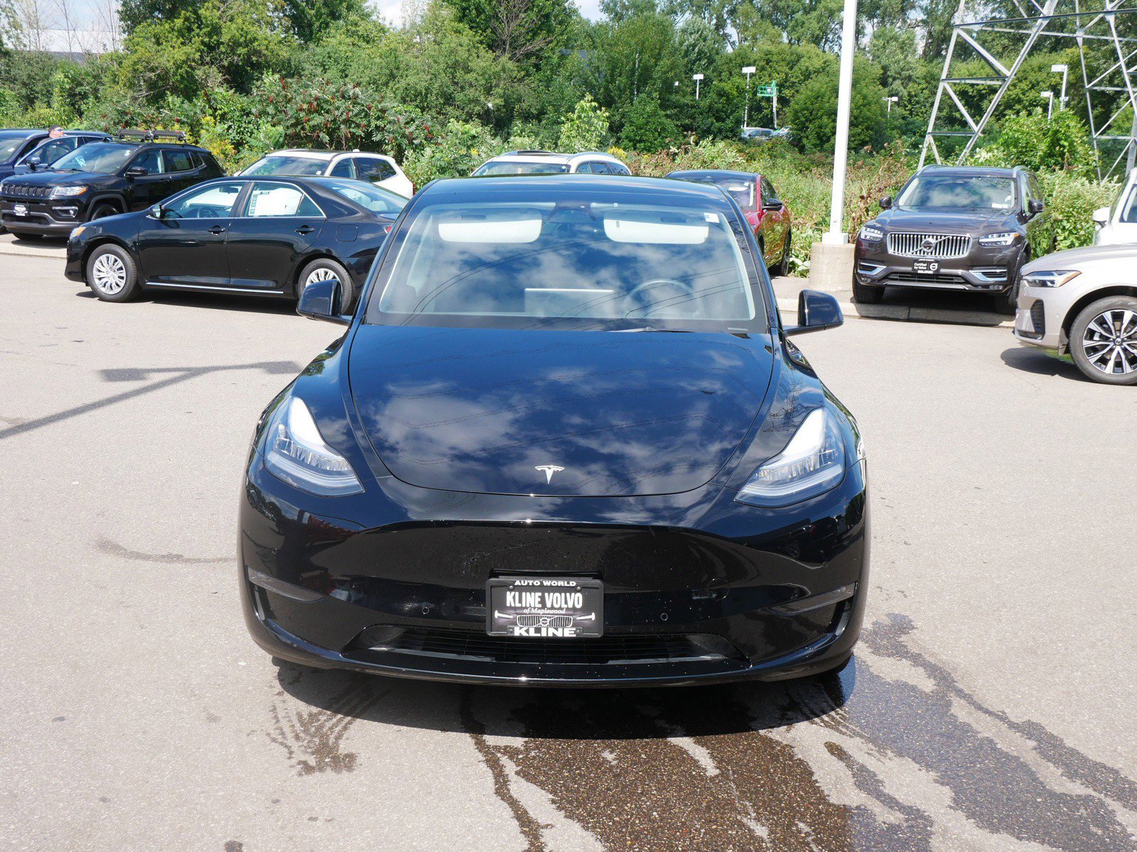 Used 2021 Tesla Model Y Long Range with VIN 5YJYGDEE8MF231908 for sale in Maplewood, Minnesota