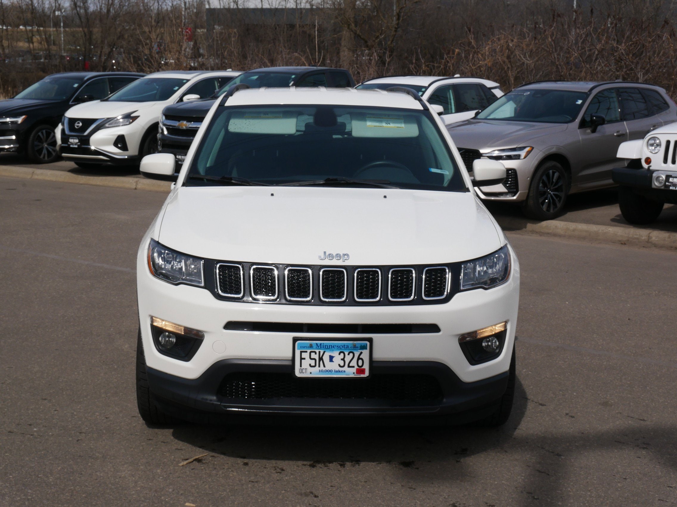 Used 2018 Jeep Compass Latitude with VIN 3C4NJDBB1JT256080 for sale in Maplewood, Minnesota