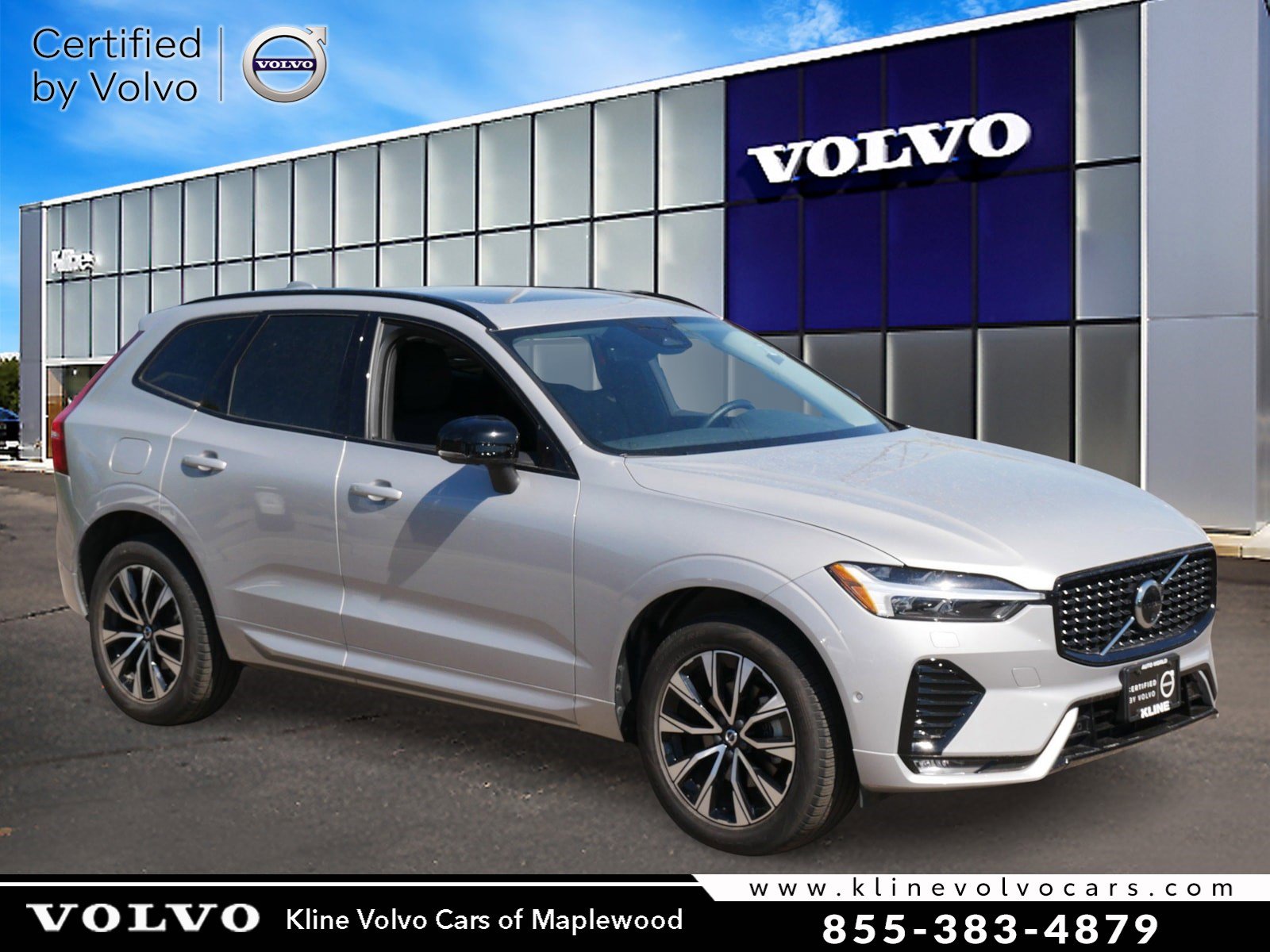 2025 Volvo XC60 B5 Plus Dark AWD's photo