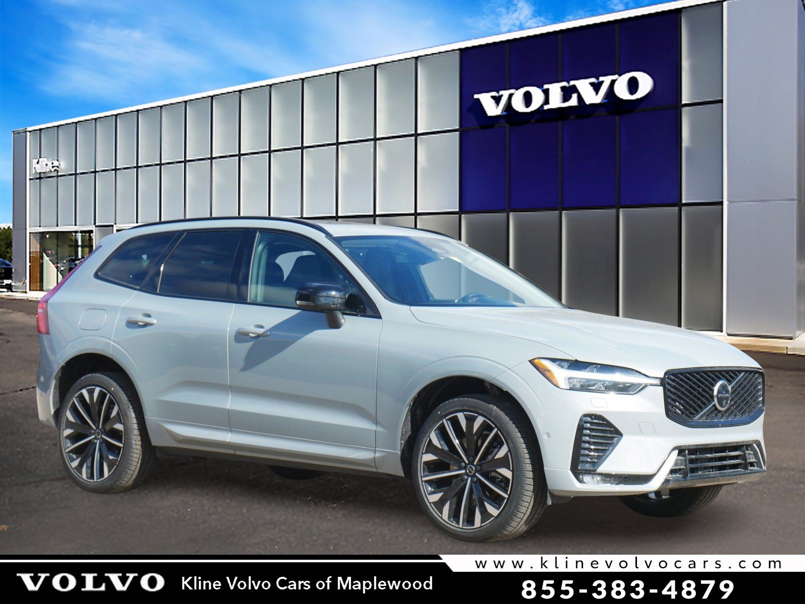2026 Volvo XC60 B5 Ultra Dark AWD's photo