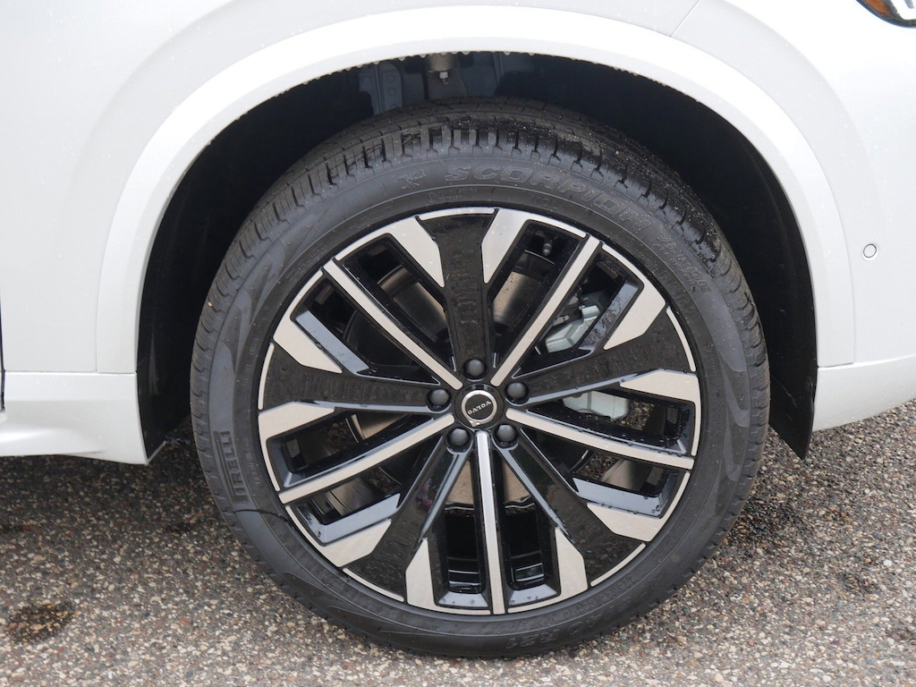 New 2026 Volvo XC90 B6 Ultra 7-Seater SUV