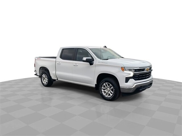2025 Chevrolet Silverado 1500 LT photo 2