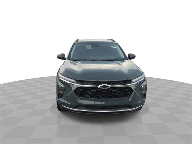 2026 Chevrolet Trax LT photo 3