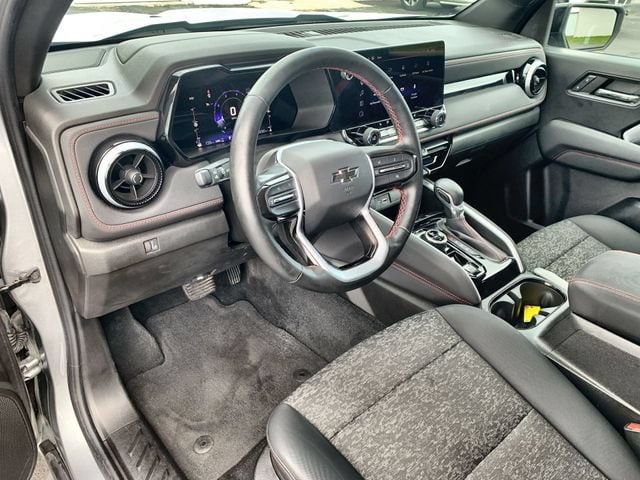 2023 Chevrolet Colorado Z71 - Photo 10
